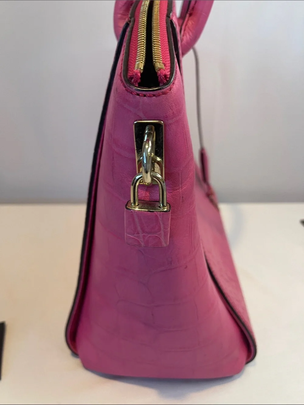 MCM München Pink Croc Embossed Leather Satchel w/ Keys Entrupy Auth Rare